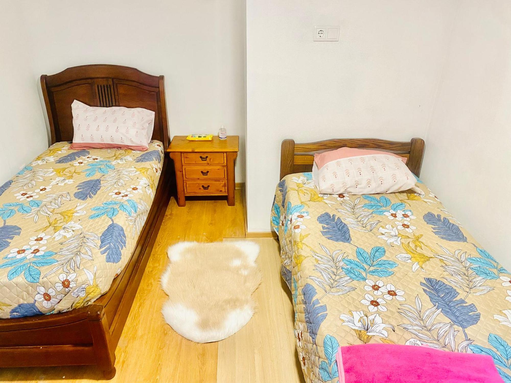 Japji Guest House Esmeriz Vitoria Exterior photo