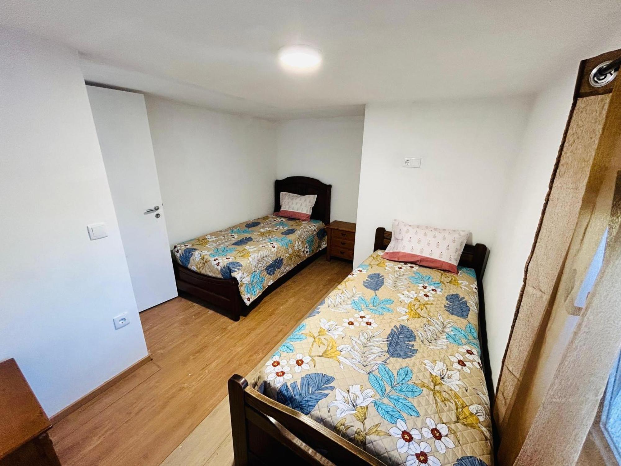 Japji Guest House Esmeriz Vitoria Exterior photo